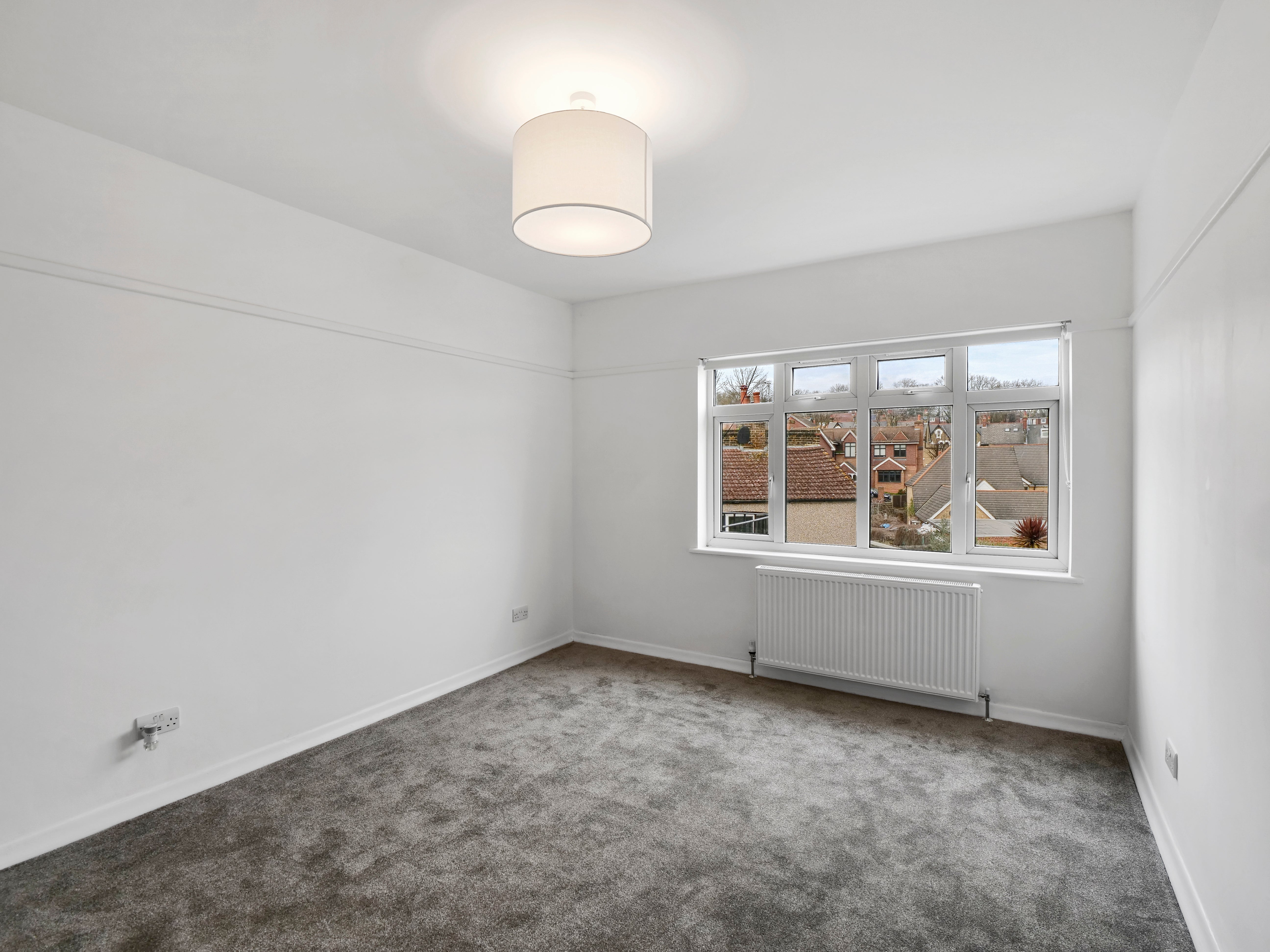 Flat Ladywell Road in Greater London