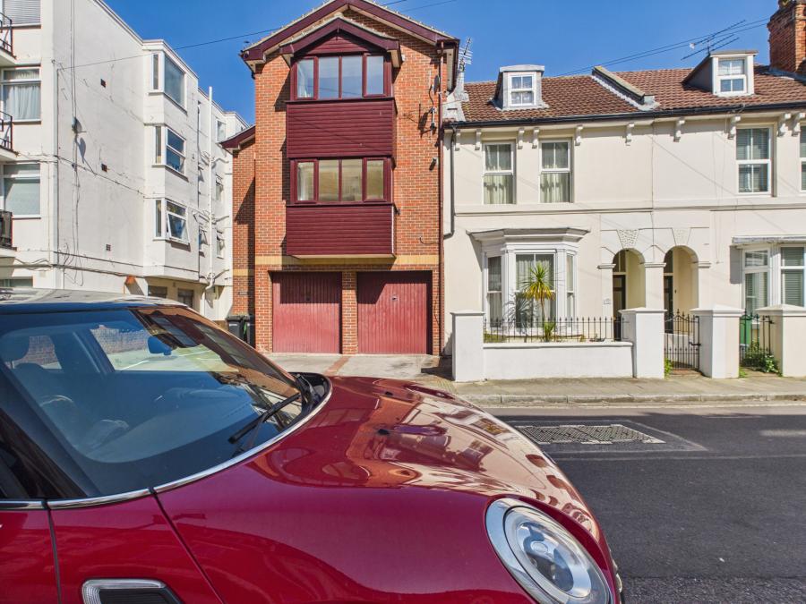 Flat Malvern Road in Portsmouth