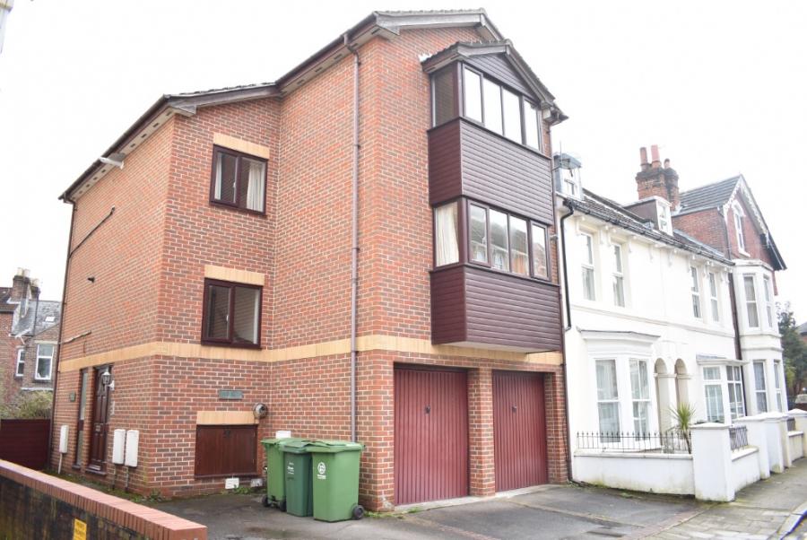 Flat Malvern Road in Portsmouth