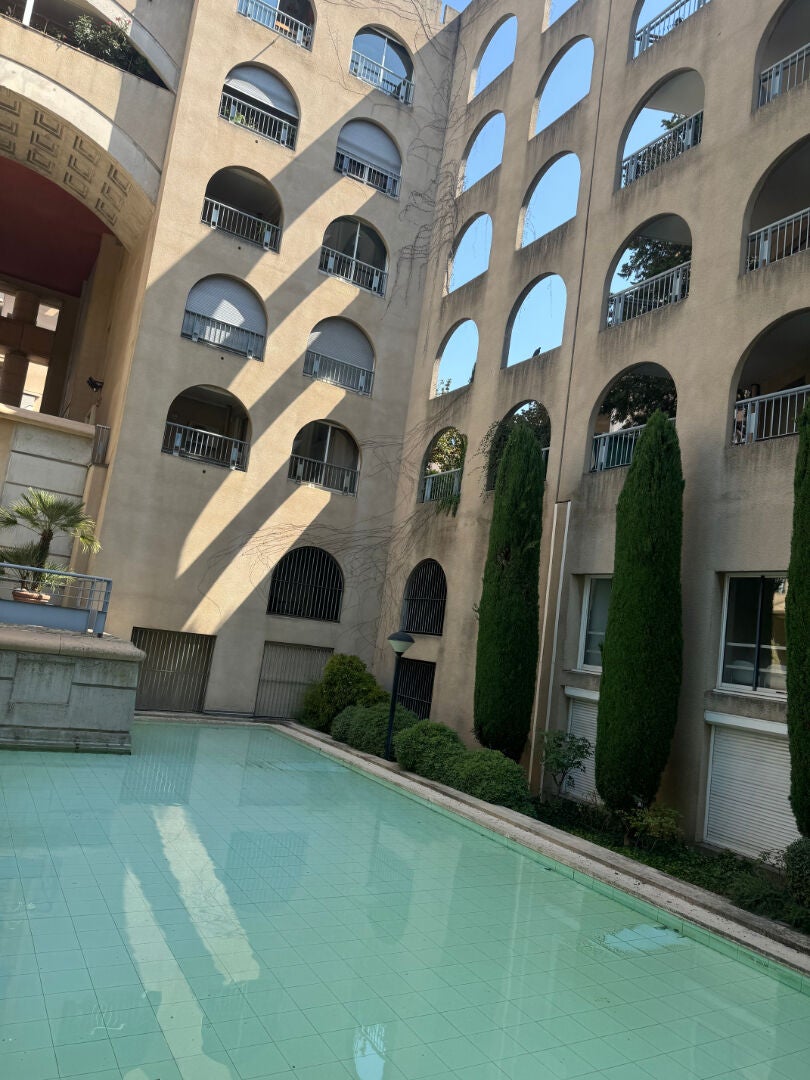 Flat Route de Berre in Aix-en-Provence