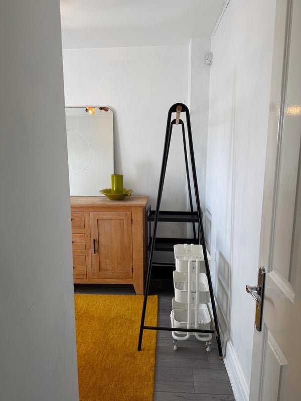 Room Larkhall Lane in Greater London