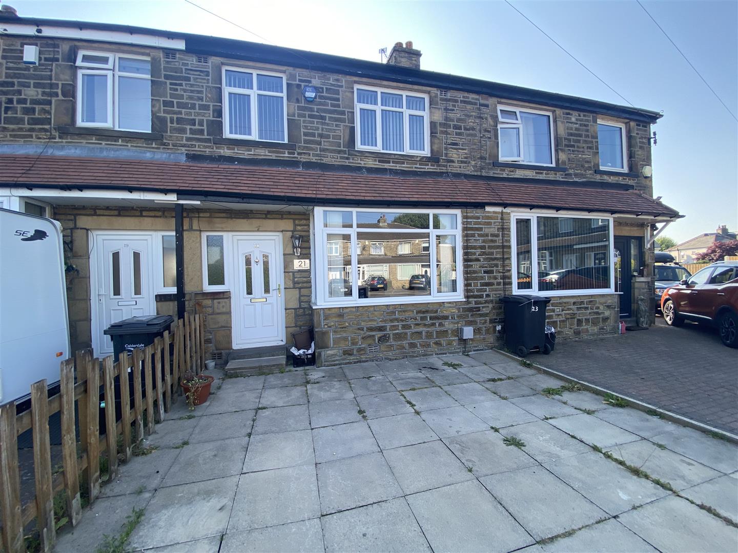 House Newlands Avenue in Calderdale