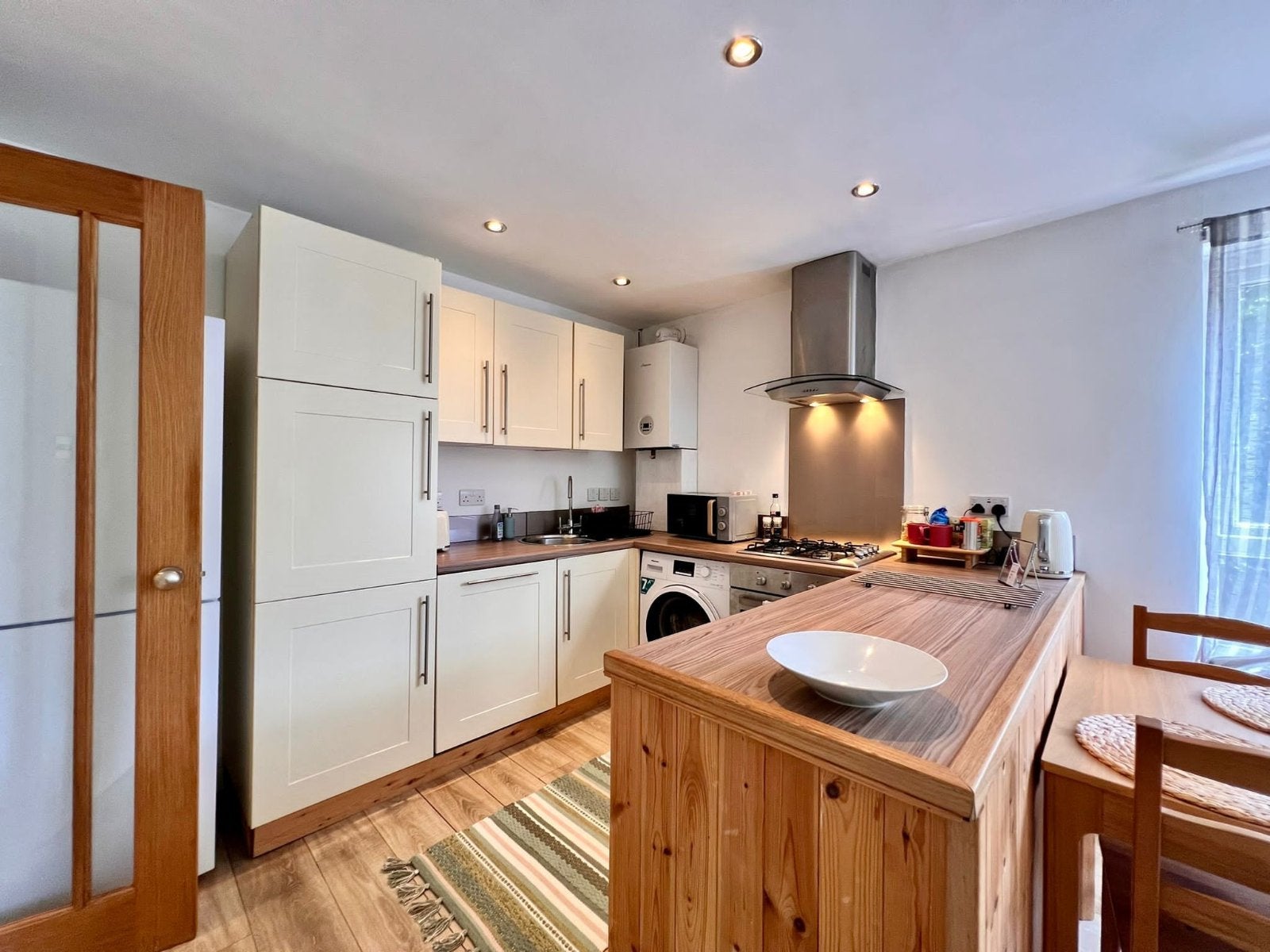 Flat Weetwood House Court in Leeds