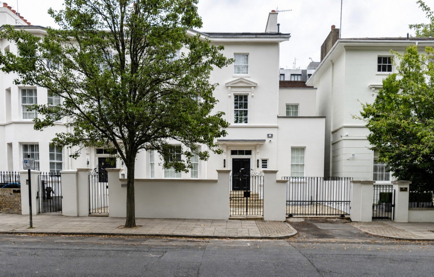 House Cavendish Avenue in City of Westminster