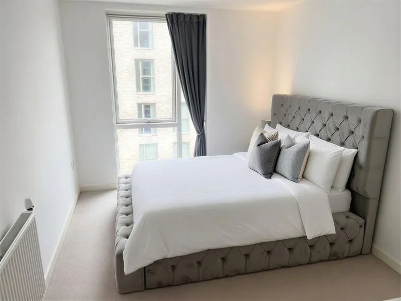 Room Mahindra Way in Greater London