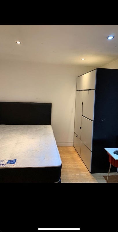 Room Woodway Walk in Coventry