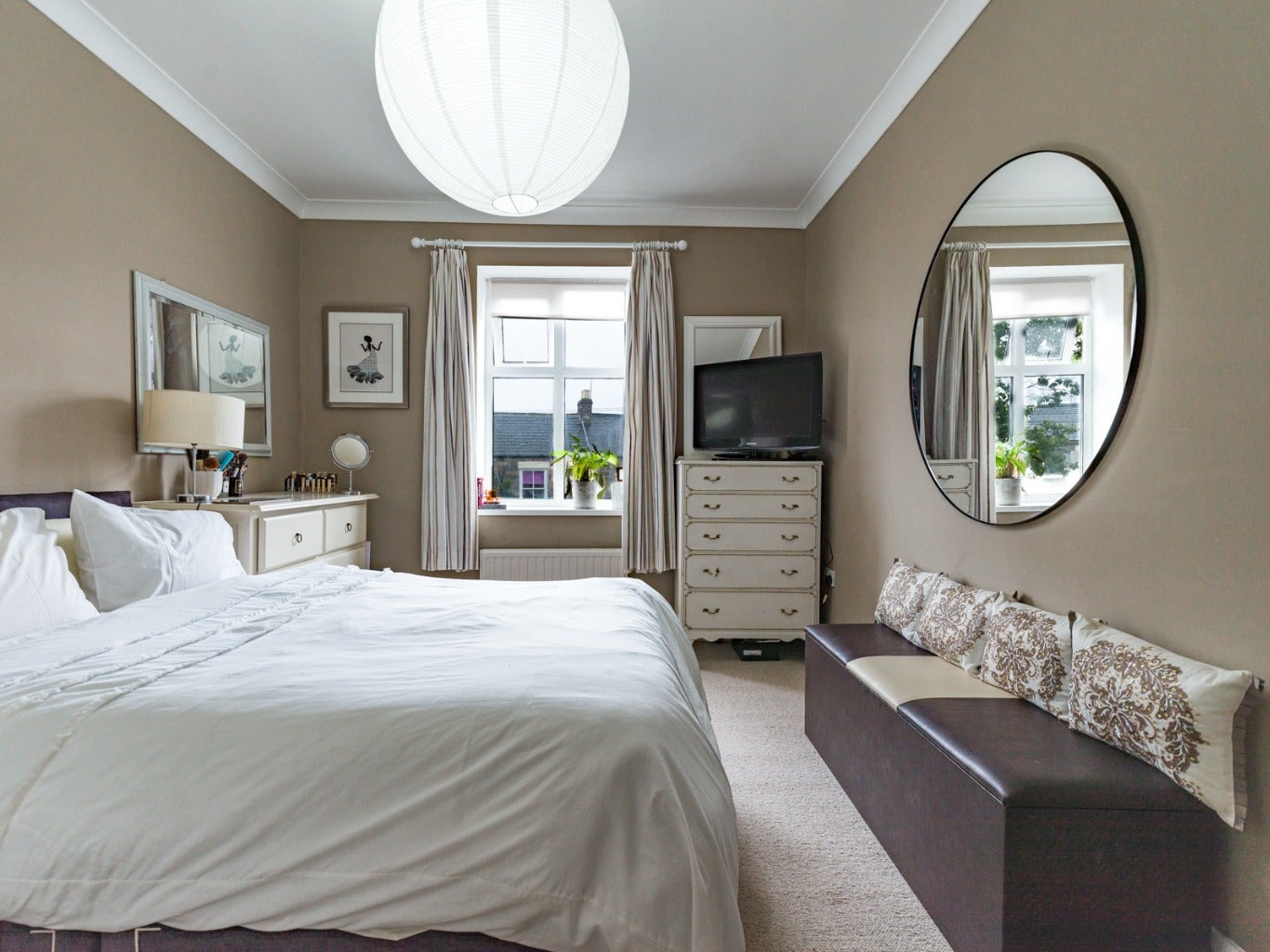 Flat Eskdale Terrace in Newcastle upon Tyne