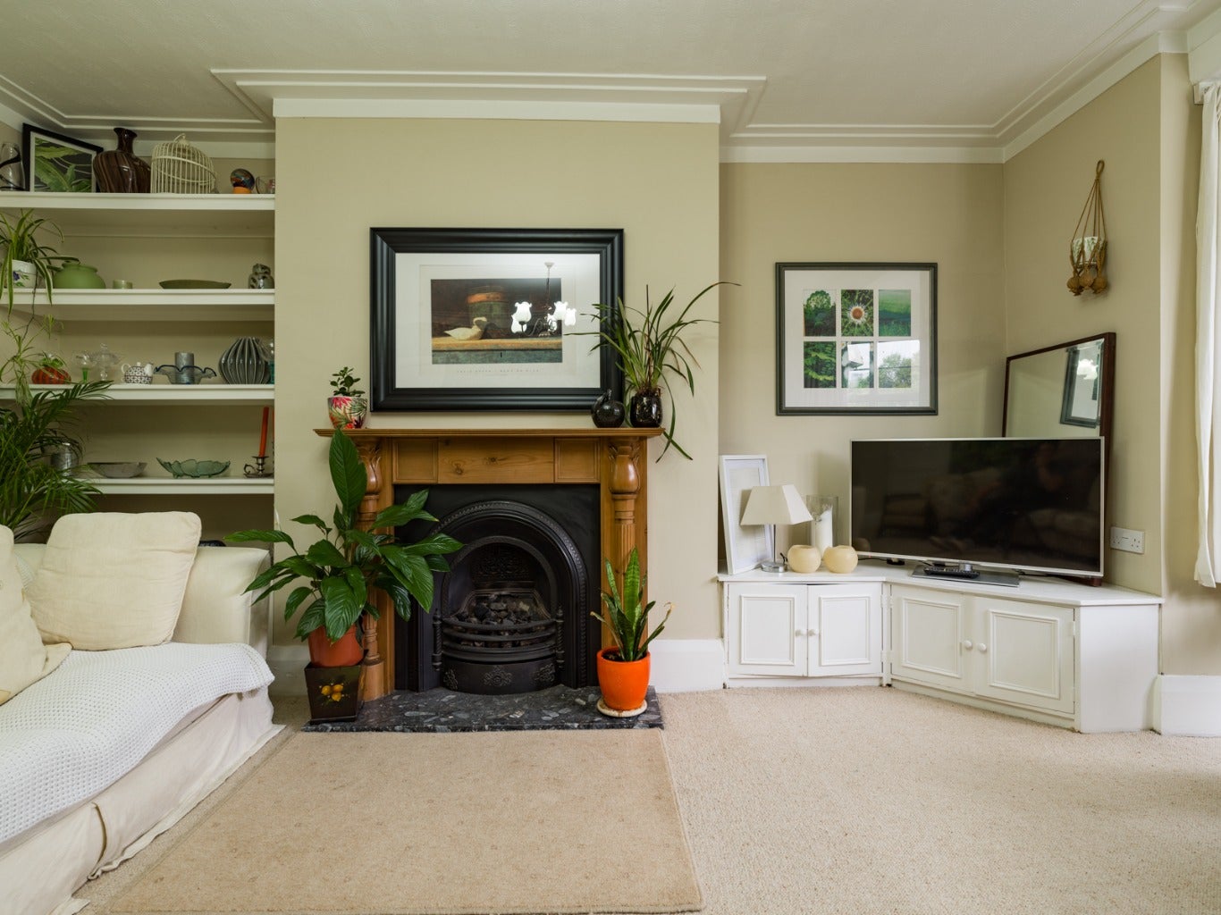 Flat Eskdale Terrace in Newcastle upon Tyne
