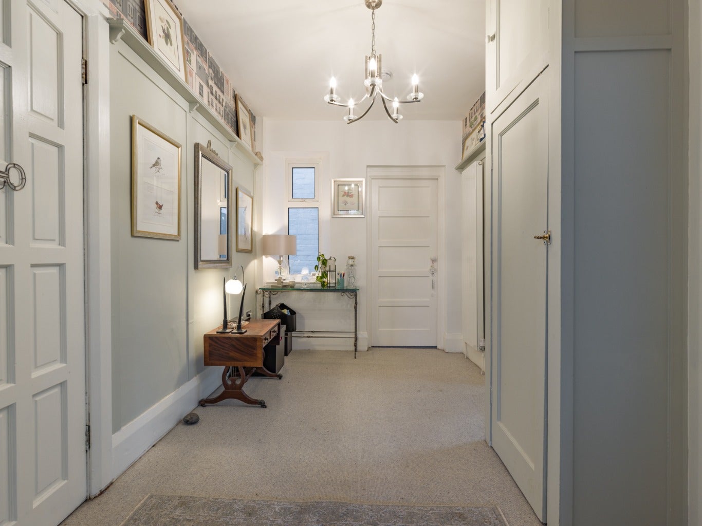 Flat Eskdale Terrace in Newcastle upon Tyne