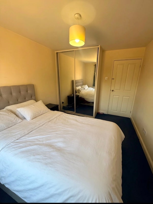 Room Armoury Road in Greater London