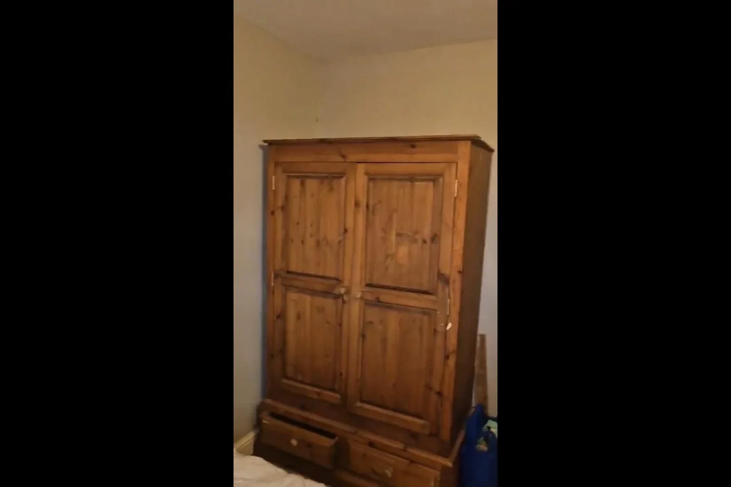 Room Legon Avenue in Greater London
