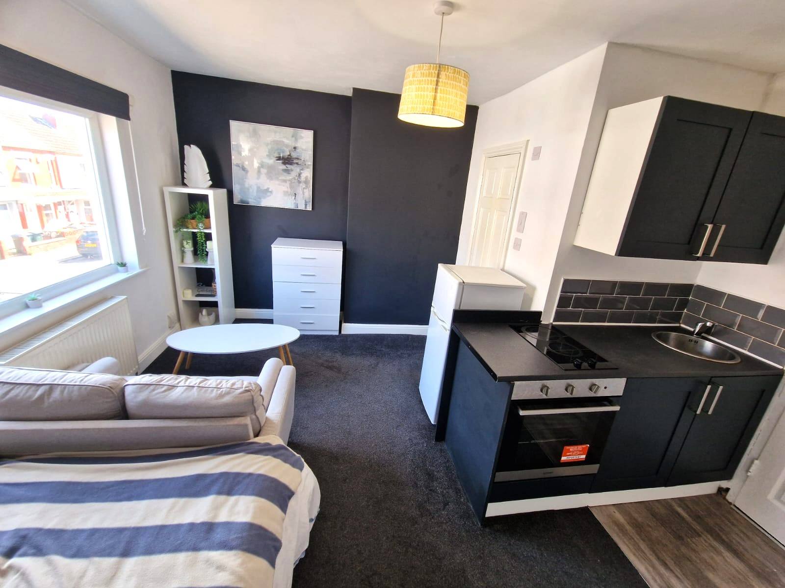 Flat King George's Avenue in Coventry