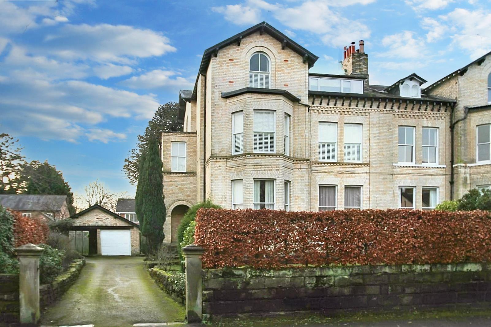 Flat Heald Road in Trafford