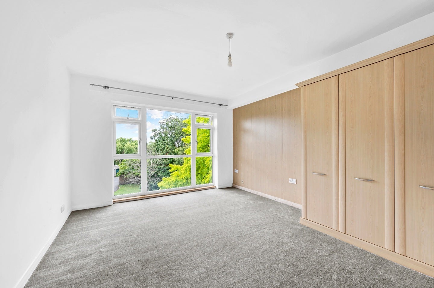 Flat Cambridge Road in Greater London