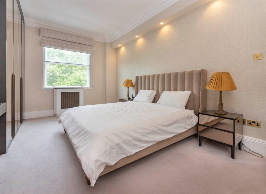 Flat Portland Place in City of Westminster