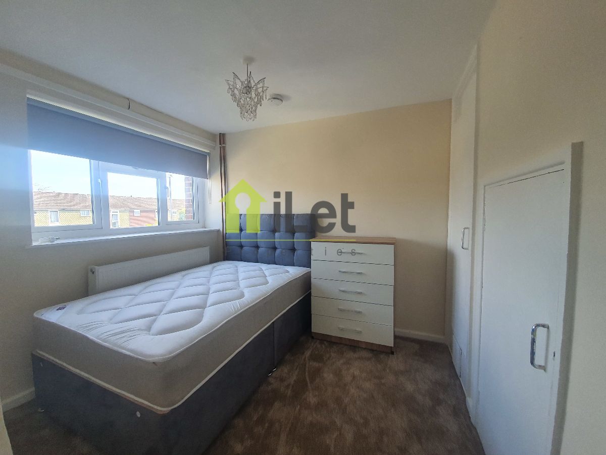 Room Whernside Way in Duston