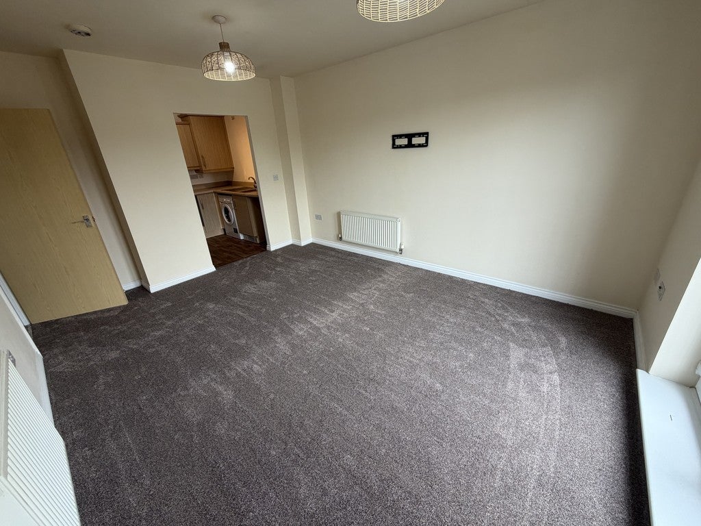Flat Ramswell Close in Farnworth