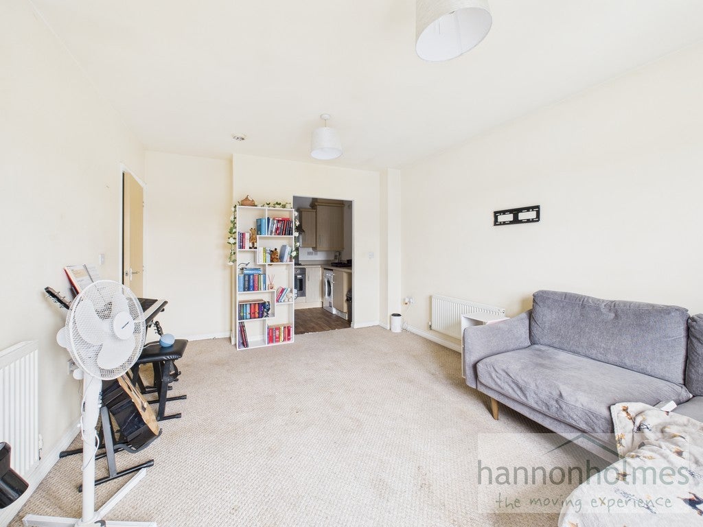 Flat Ramswell Close in Farnworth
