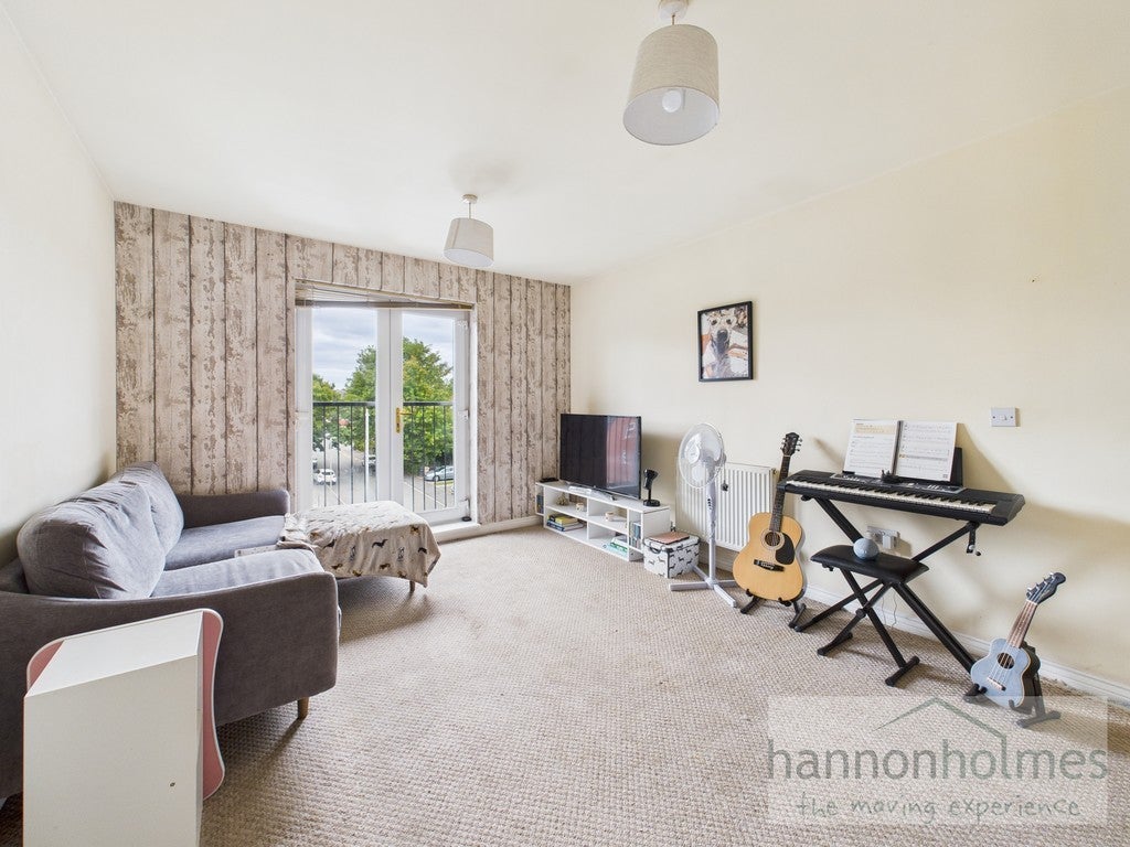 Flat Ramswell Close in Farnworth