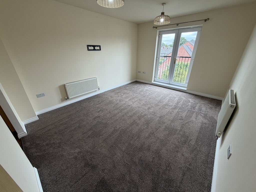 Flat Ramswell Close in Farnworth