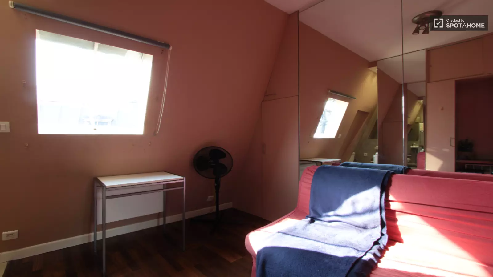 Flat Rue Théodule Ribot in Paris