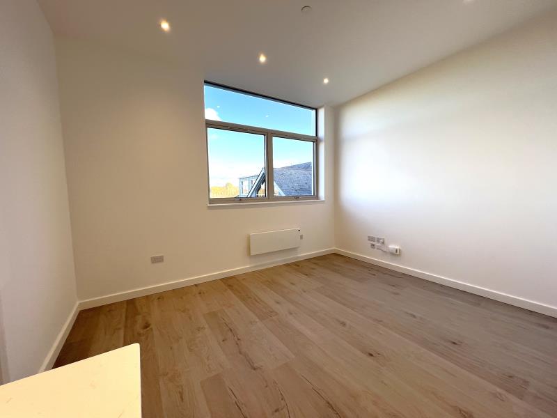 Flat Ladymead in Guildford