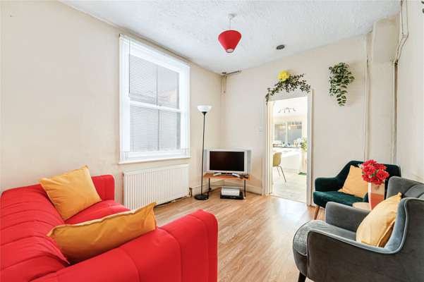 House Sydney Road in Greater London