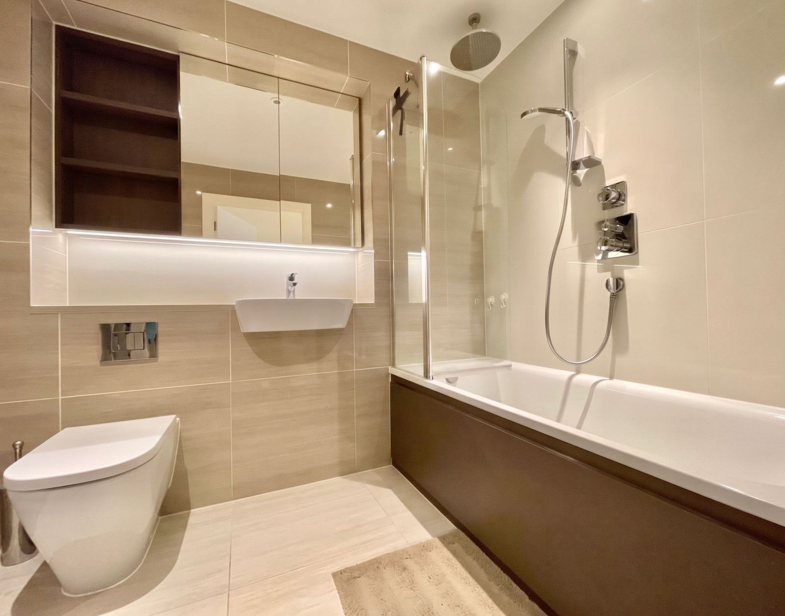 Flat No 1 Street in Greater London
