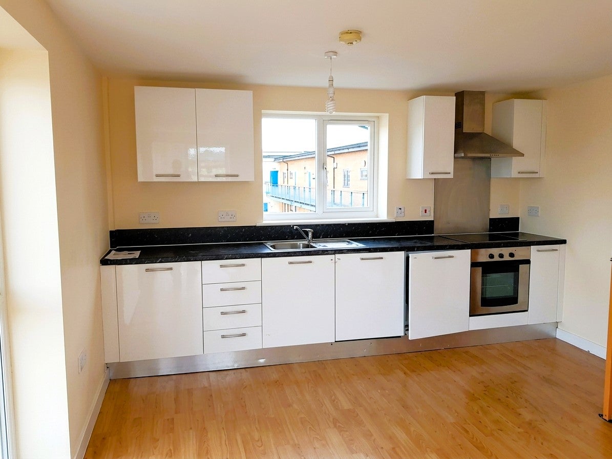 Flat Stewartby Avenue in Peterborough