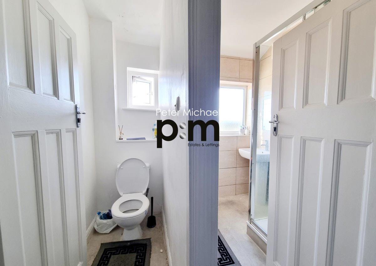 Room Connaught Gardens in Greater London