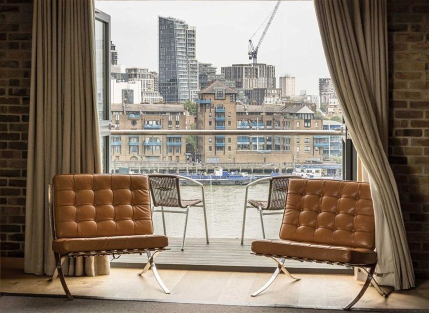 Flat Shad Thames in Greater London