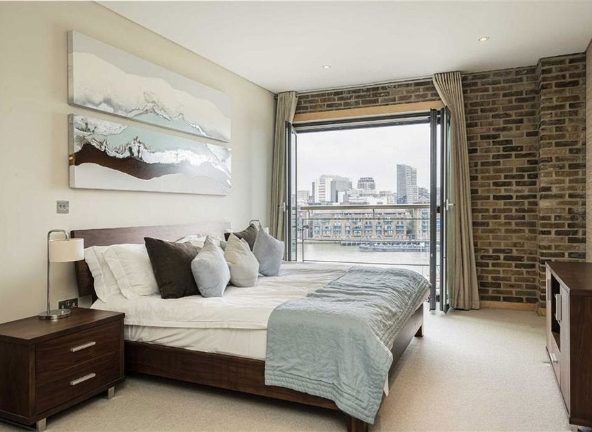 Flat Shad Thames in Greater London