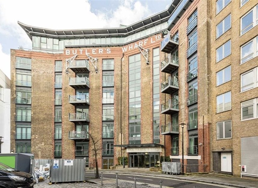 Flat Shad Thames in Greater London
