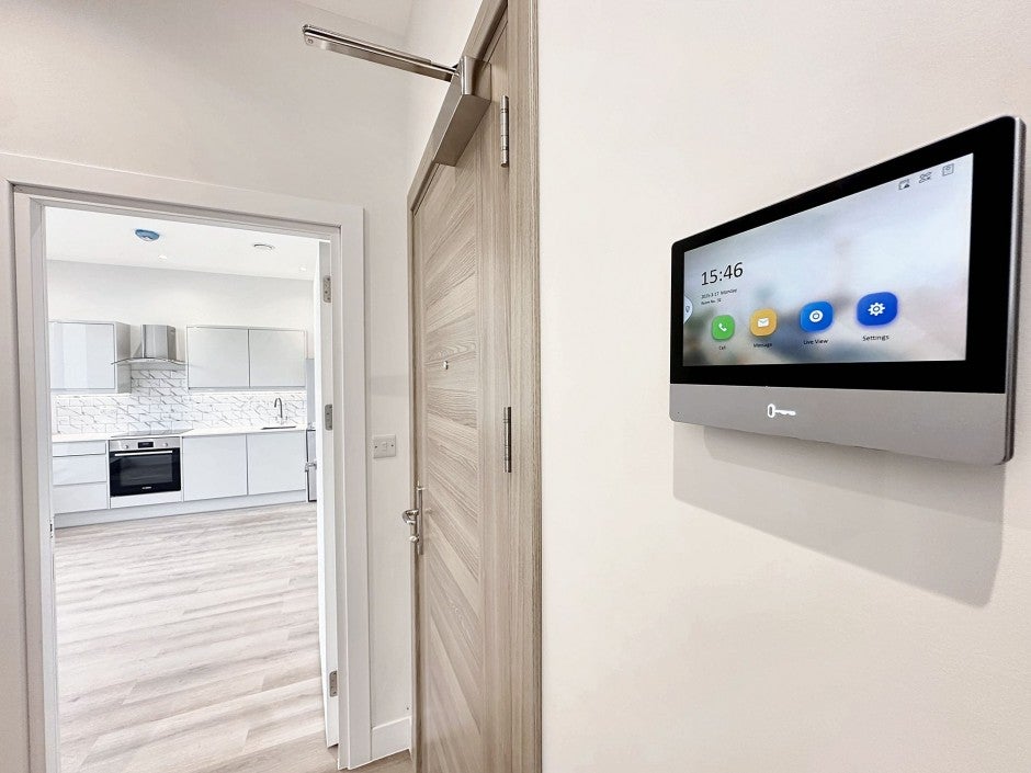 Flat Cowley Business Park in Greater London