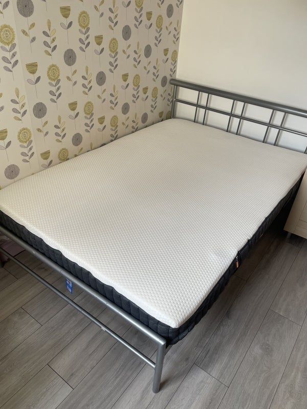 Room Mathews Park Avenue in Greater London