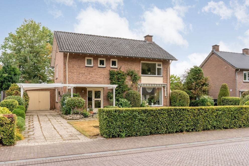 Huis Lossersestraat 7 in De Lutte