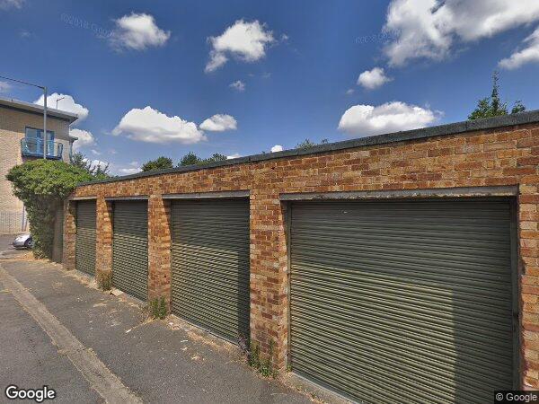 Flat Everest Way in Dacorum