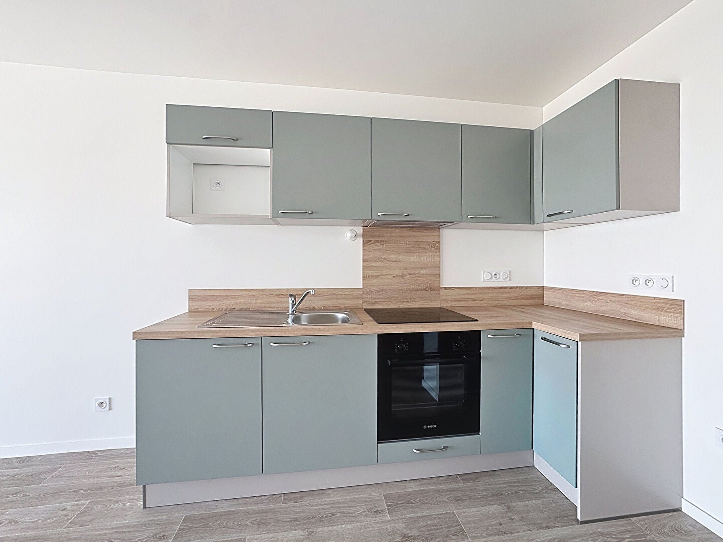 Flat Rue d'Avesnières in Laval
