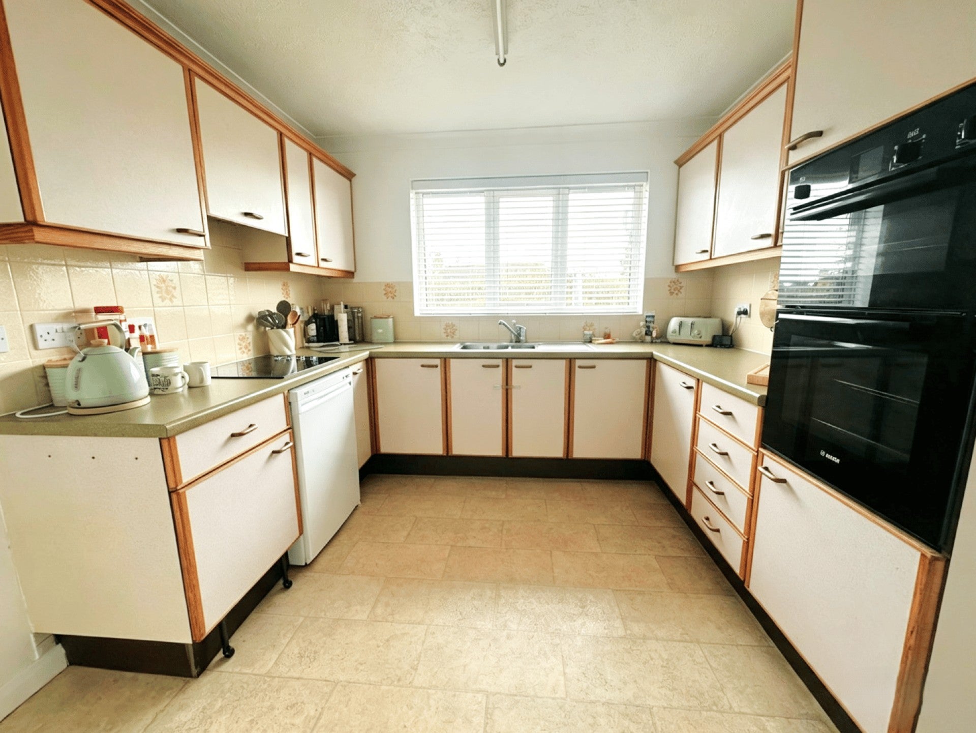 House Ceylon Walk in Rother