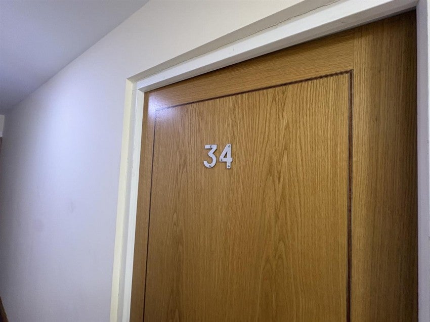 Flat Victoria Road in Swindon