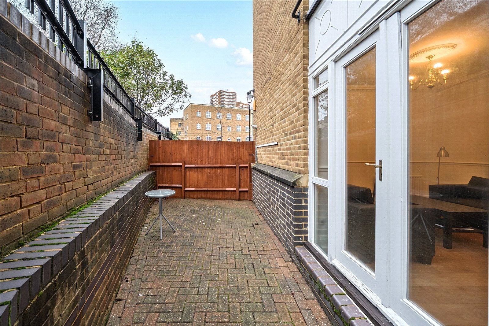Flat Leathermarket Court in Greater London