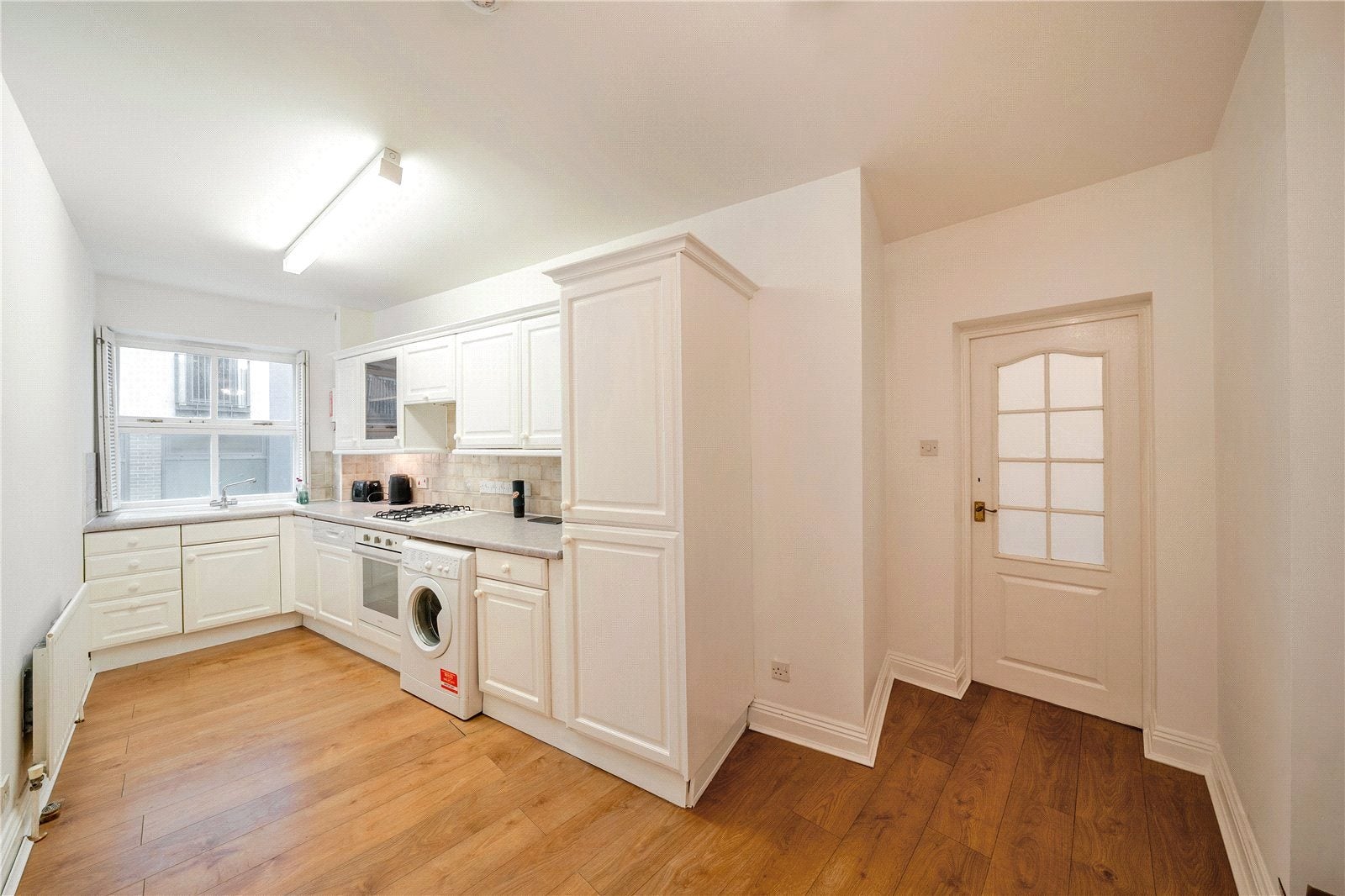 Flat Leathermarket Court in Greater London
