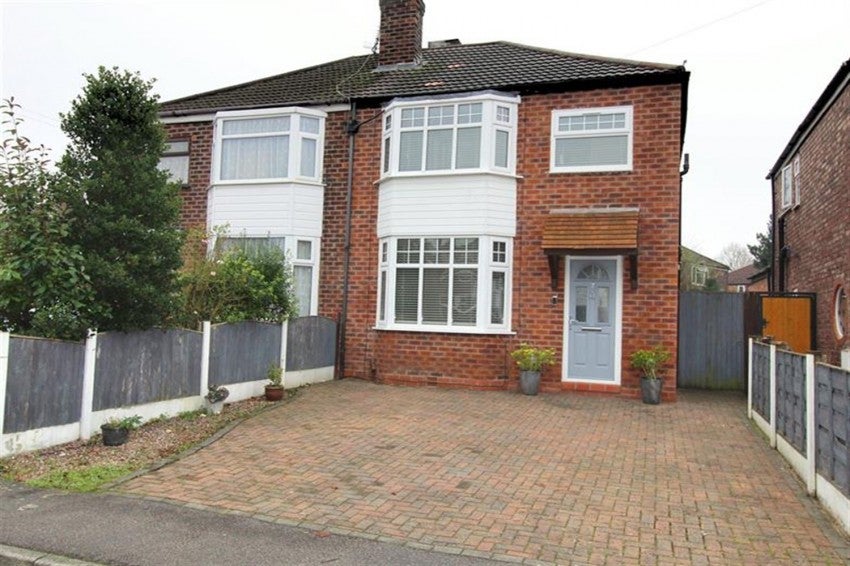 House Marton Grove in Stockport
