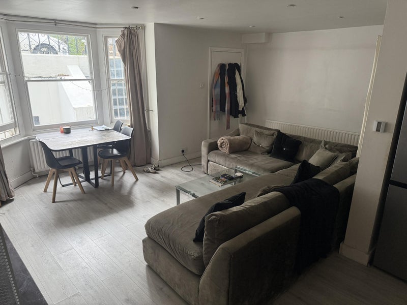 Room Matheson Road in Greater London