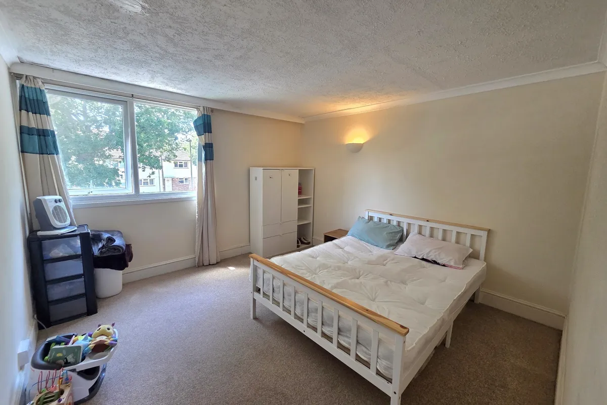 House Cornwell Close in Gosport