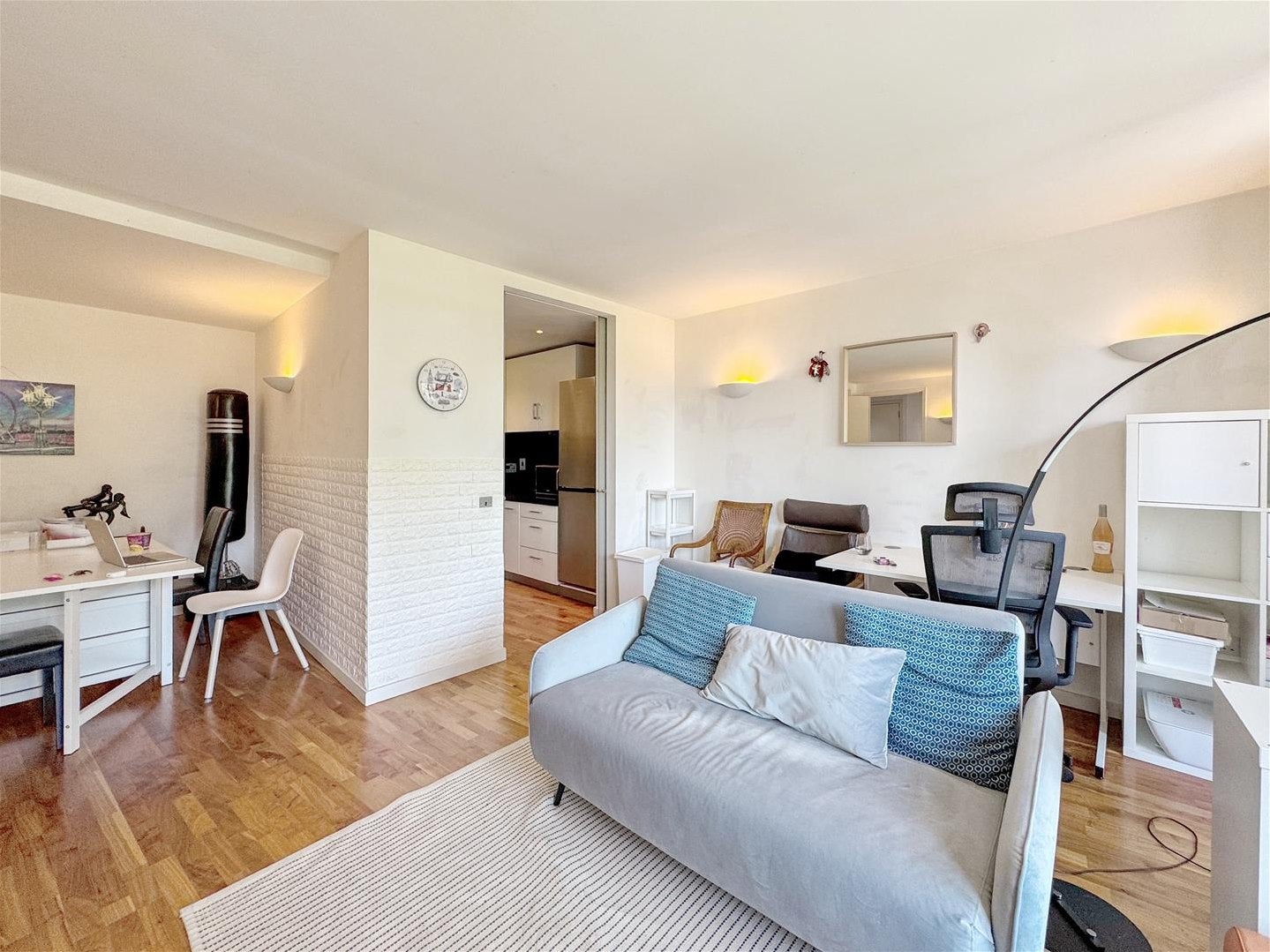 Flat Fairmont Avenue in Greater London