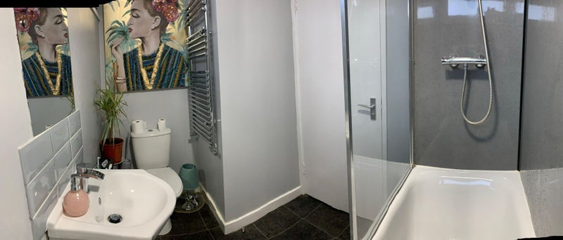 Flat Roydon Close in Greater London