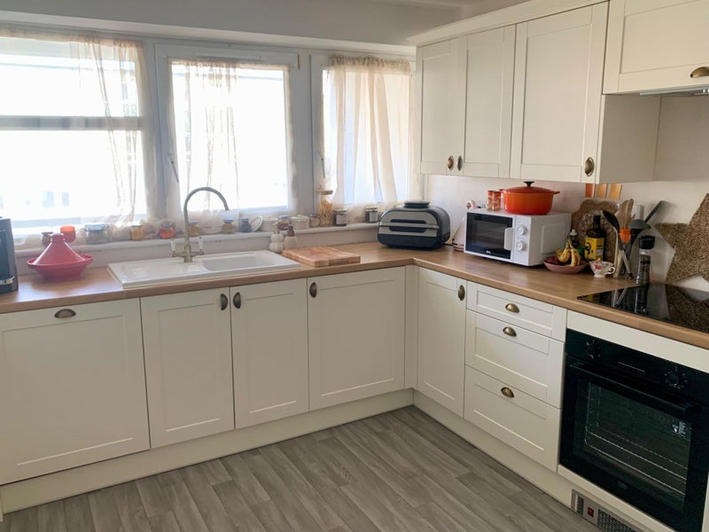 Flat Roydon Close in Greater London