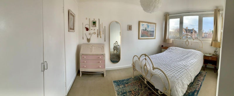 Flat Roydon Close in Greater London