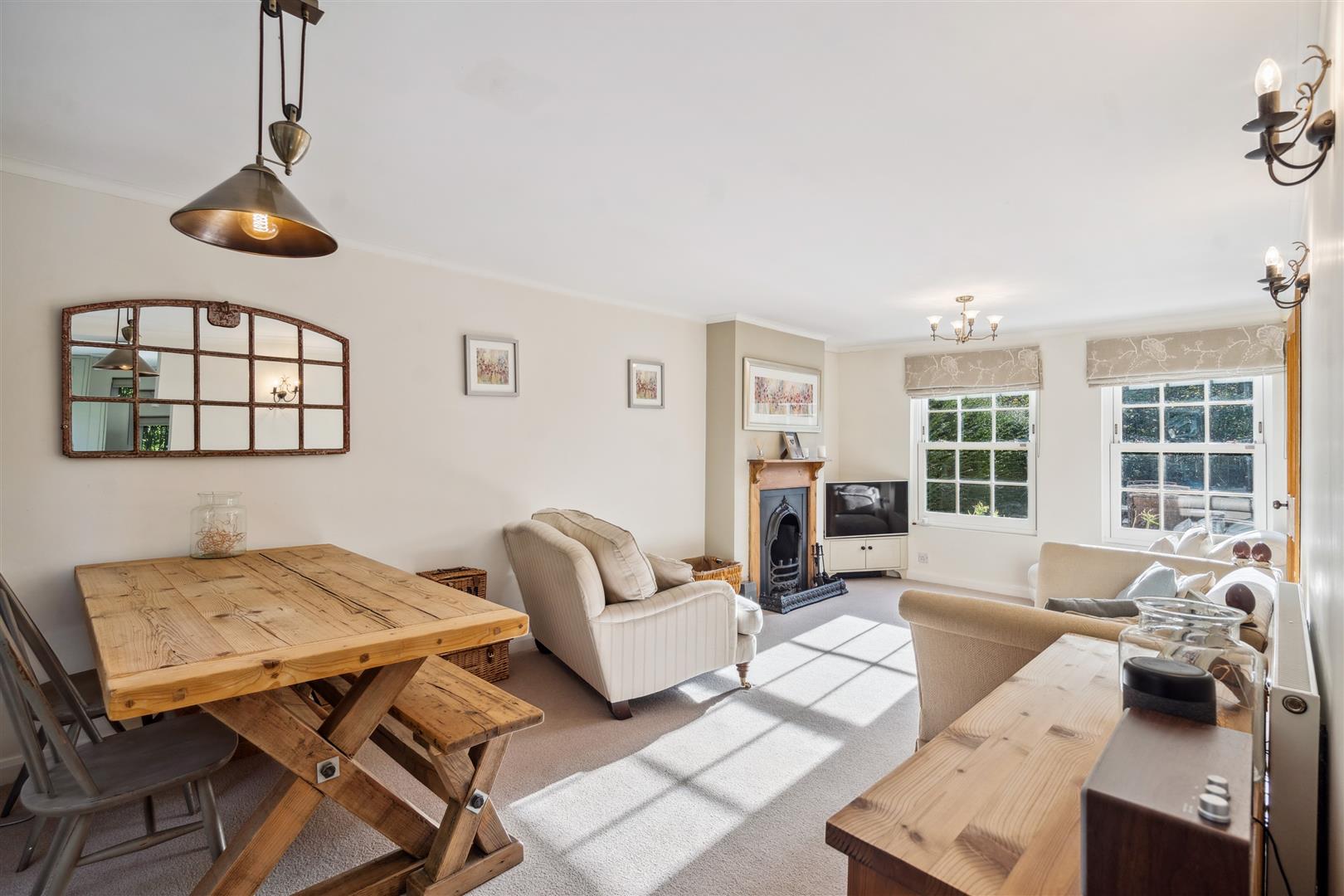 House Kings Lane in Cookham Dean